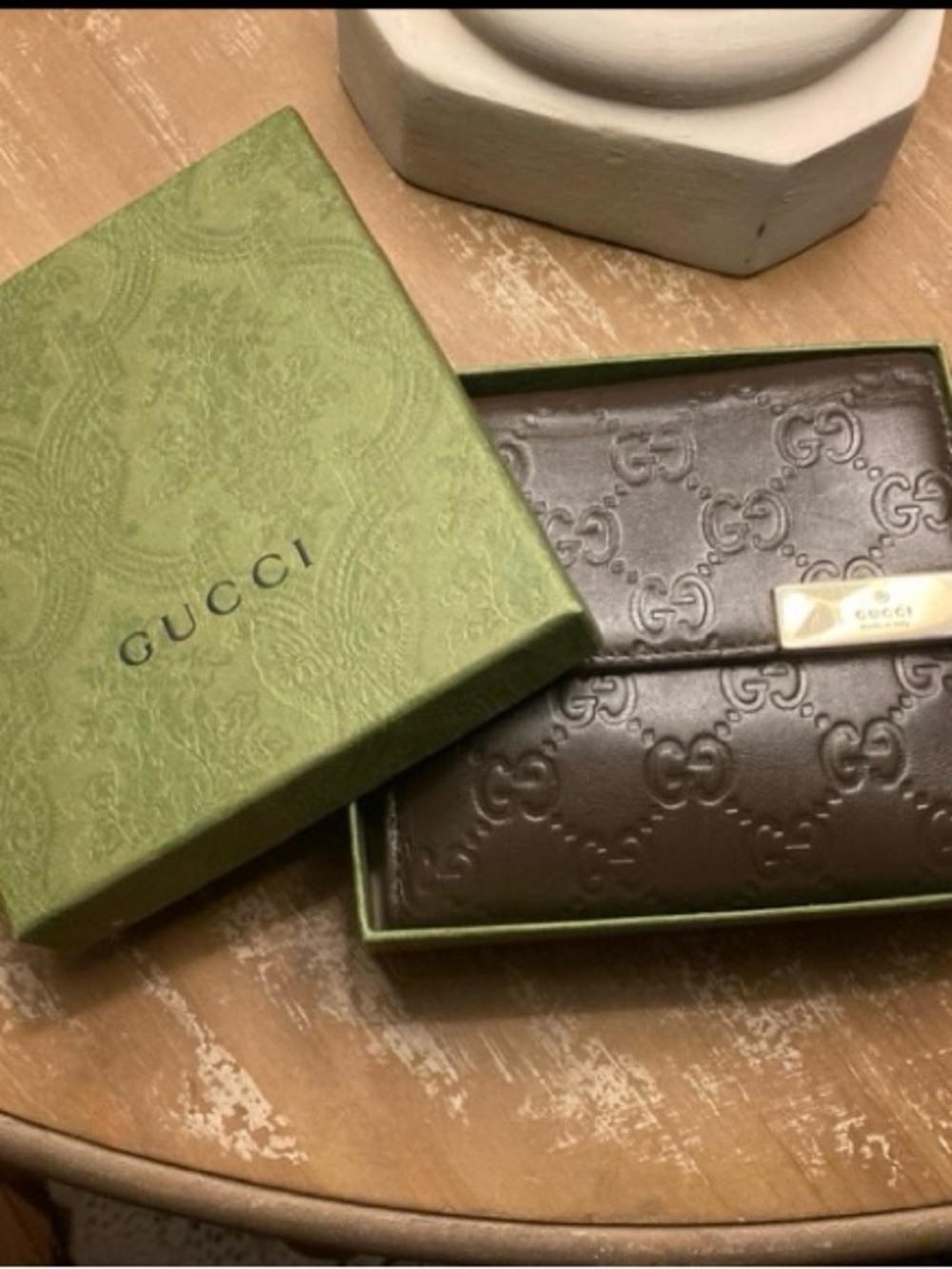 Authentic Gucci multi woman’s and men’s  Brown Embossed Leather Wallet